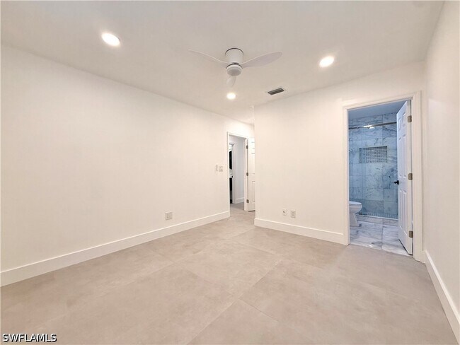 Building Photo - 773 105th Ave N