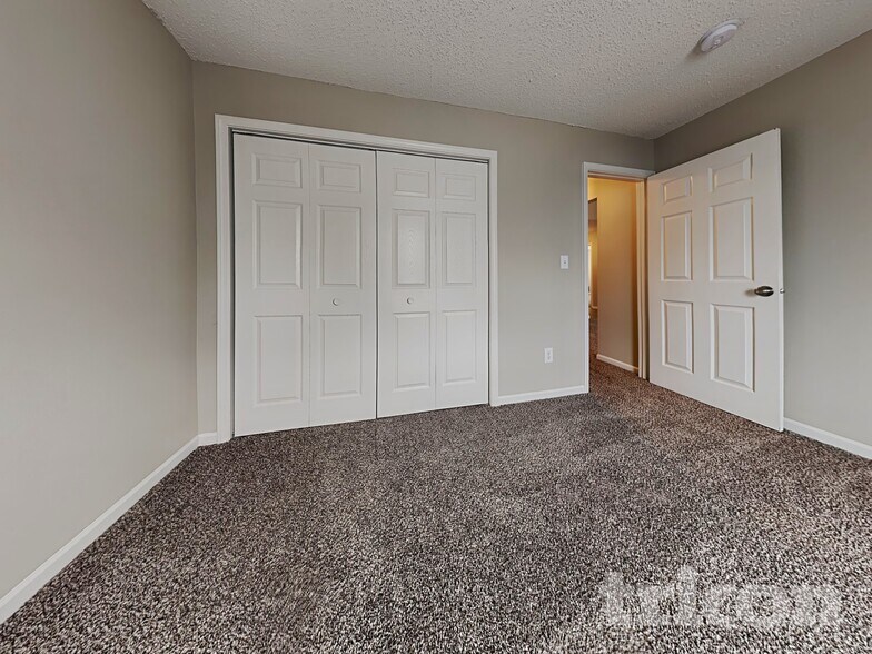 Building Photo - 1602 Cold Spring Dr