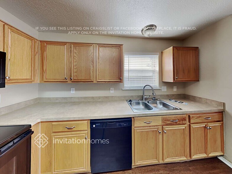 Building Photo - 10200 Cypress Hills Dr