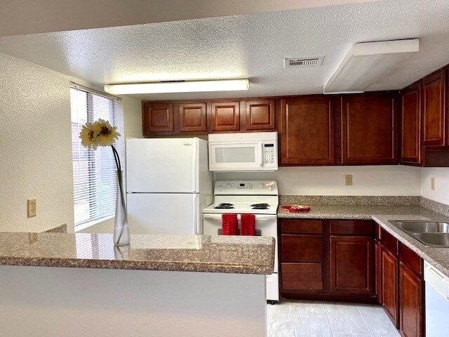 Building Photo - 5317 Indian River Dr