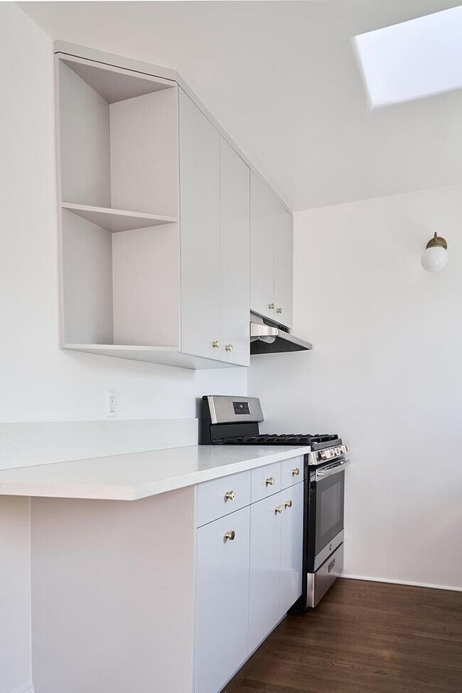 Building Photo - 2191 El Sereno Ave