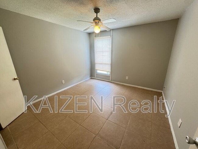 Building Photo - 151 N Belvedere Blvd