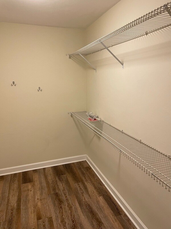 Building Photo - 1901 Faulk Dr