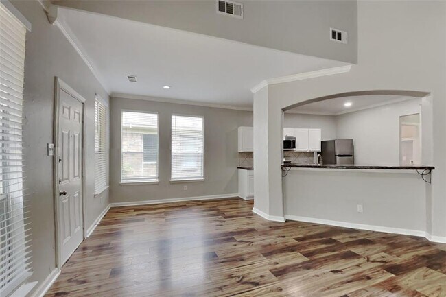Building Photo - 2331 Trotter Dr