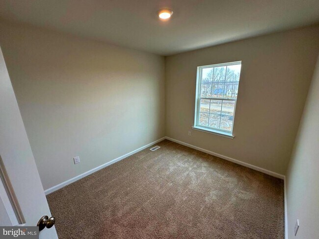 Building Photo - 172 Bell Ct