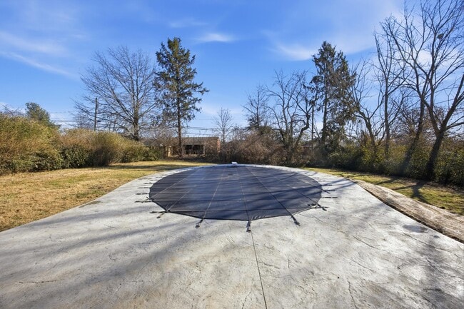 Building Photo - 294 Idle Hour Dr