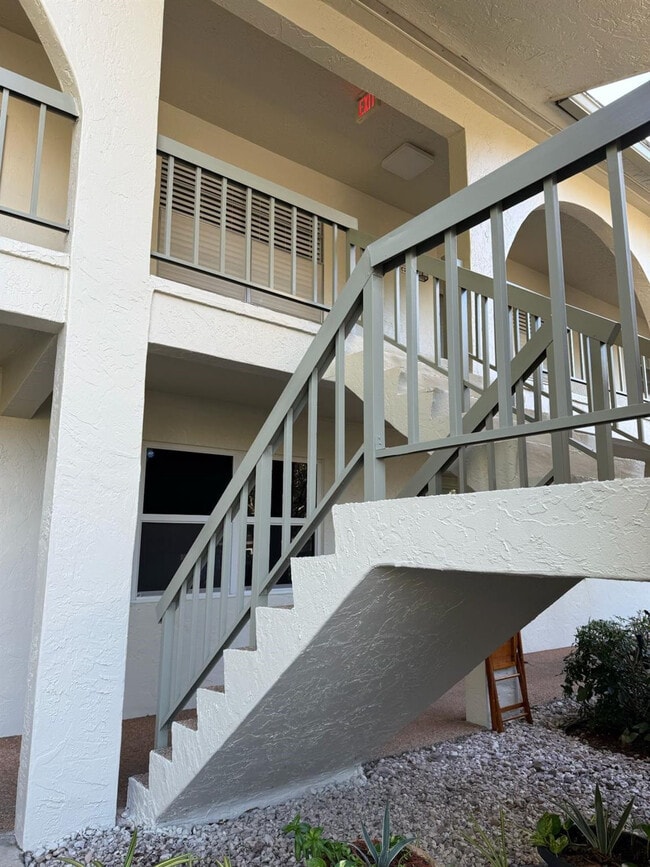 Building Photo - 1203 Bahama Bend