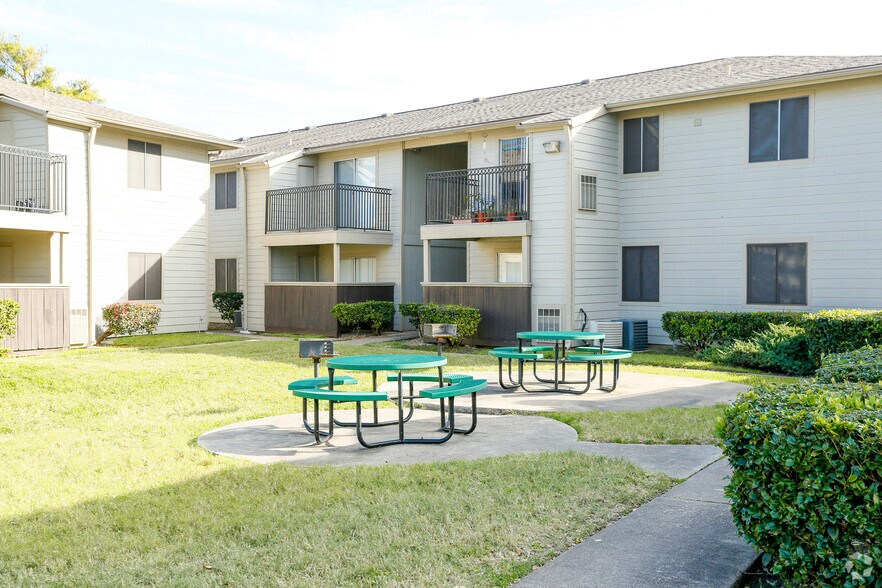 Sunset Shadows Houston Tx Apartment Finder