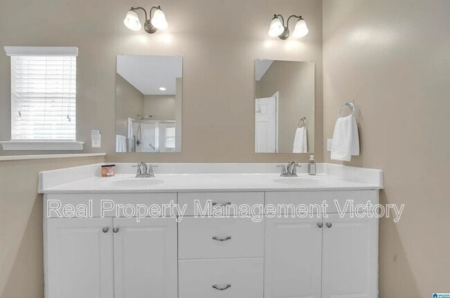 Building Photo - 1056 Crawford Ct