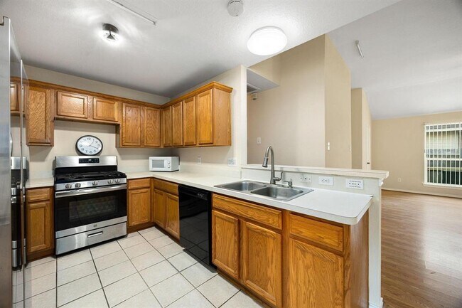 Building Photo - 5723 Cochise Dr