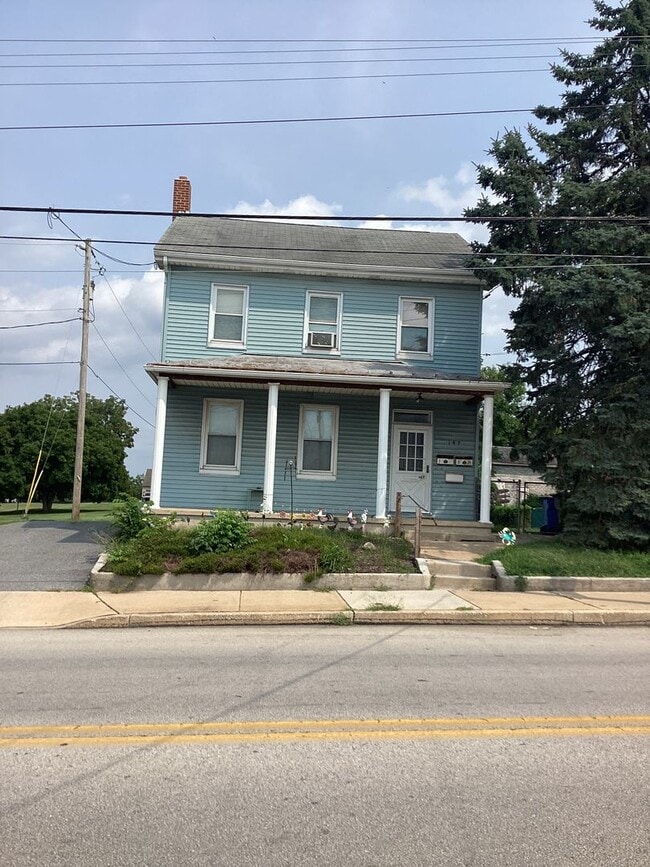 Building Photo - 147 S Main St