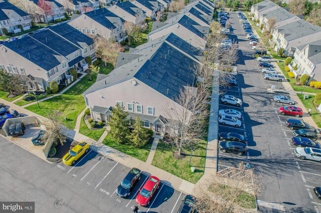 Building Photo - 3908 Grenwich Ln