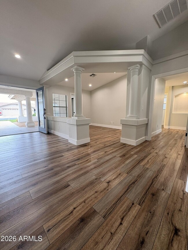 Building Photo - 13528 W Windsor Blvd