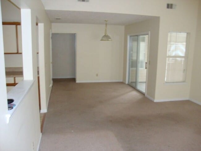 Building Photo - 930 Piercefield Dr