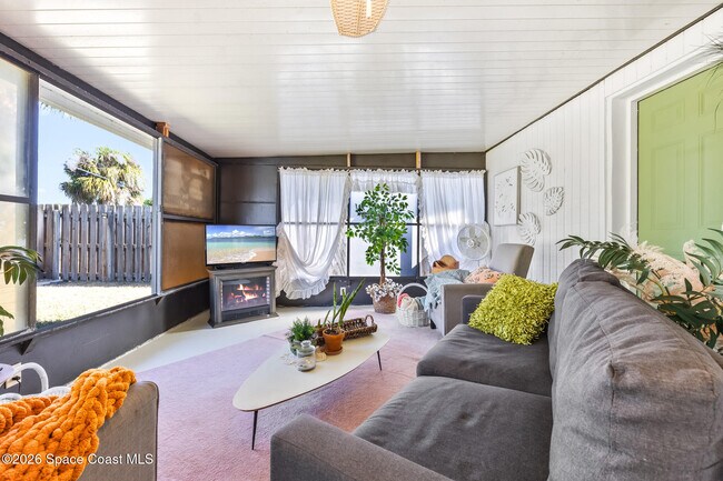 Building Photo - 229 NE 1st St