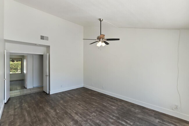 Building Photo - 73625 Haystack Rd