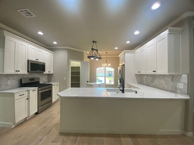 Building Photo - Jenks Schools! Prepare to fall in love wit...