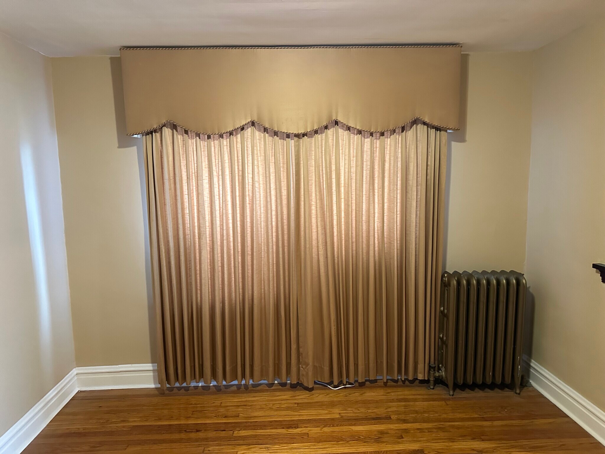 Dining room unit 1 - 4947 Cote Brilliante Ave