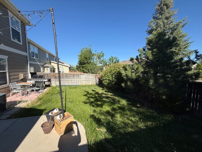 Building Photo - "Charming 3-Bedroom Duplex in Castle Rock"    Spacious 1806 Sq Ft, 2.5 Baths!  Available - 8/22
