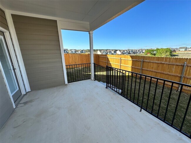 Building Photo - 2912 Tavern Dr