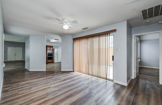 Building Photo - 6326 Briar Terrace Dr