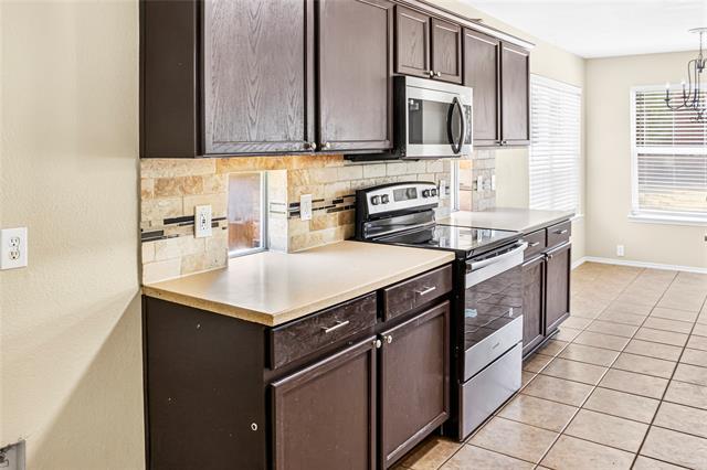 Building Photo - 8620 Chisholm Trail