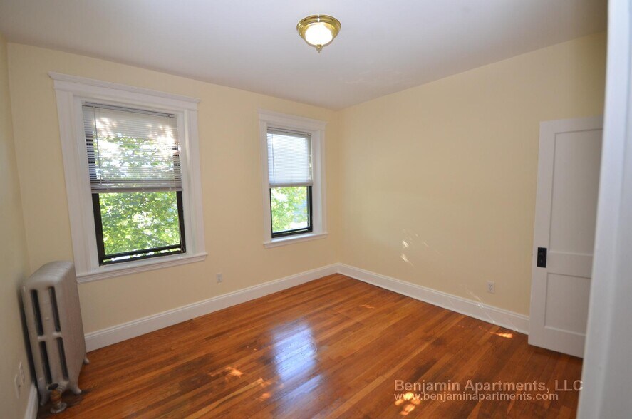 Building Photo - 8 Elko St