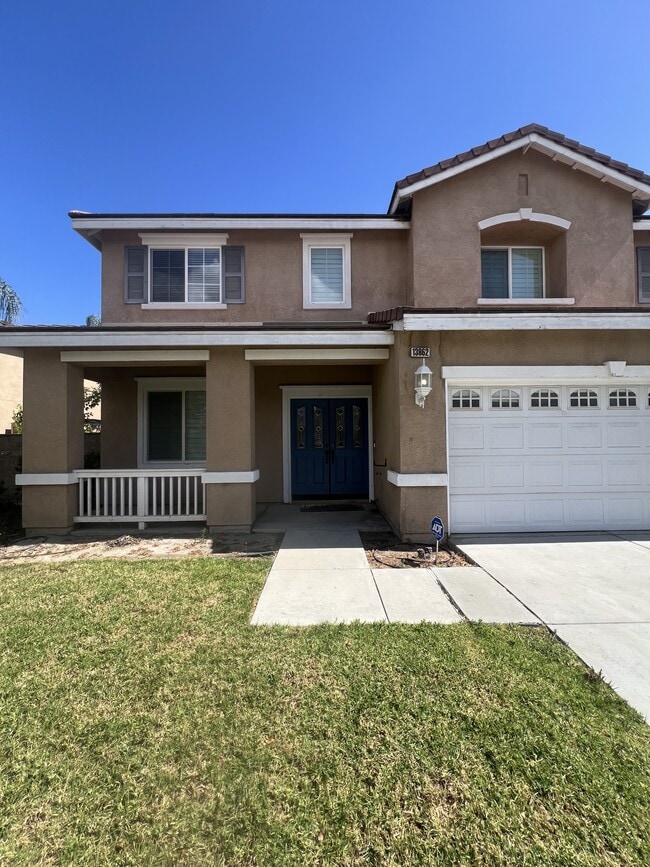 Building Photo - 13862 Camp Rock St
