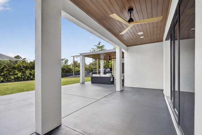 Building Photo - 17394 Orange Blvd