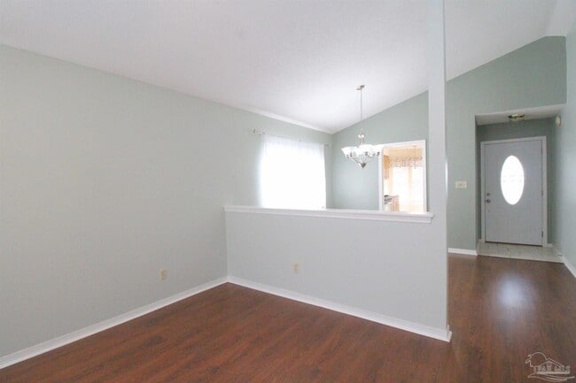 Building Photo - 8154 Treetop Ln