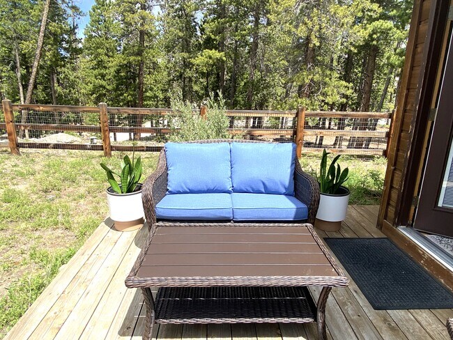 Building Photo - 28 Valley View Ln