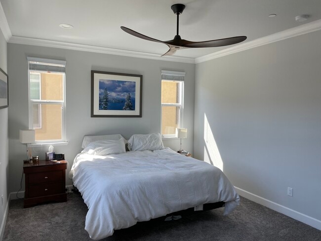 Building Photo - 8665 Mahonia Dr