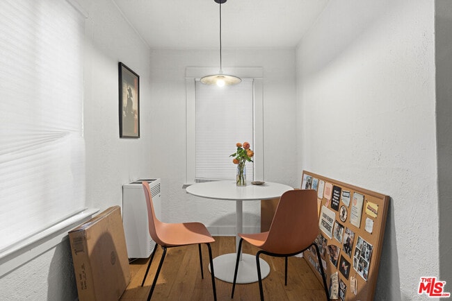 Building Photo - 2009 Dell Ave