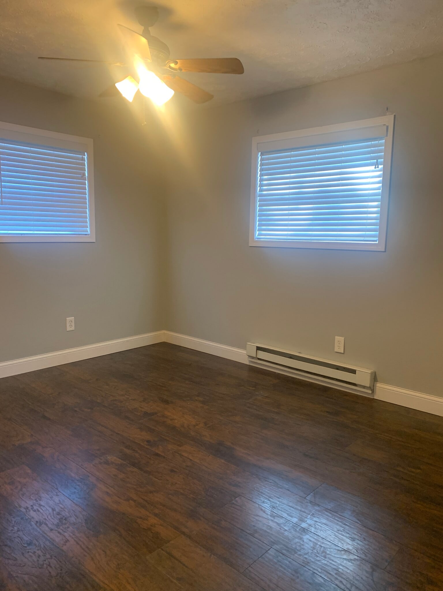Building Photo - 2265 Cardinal Ave