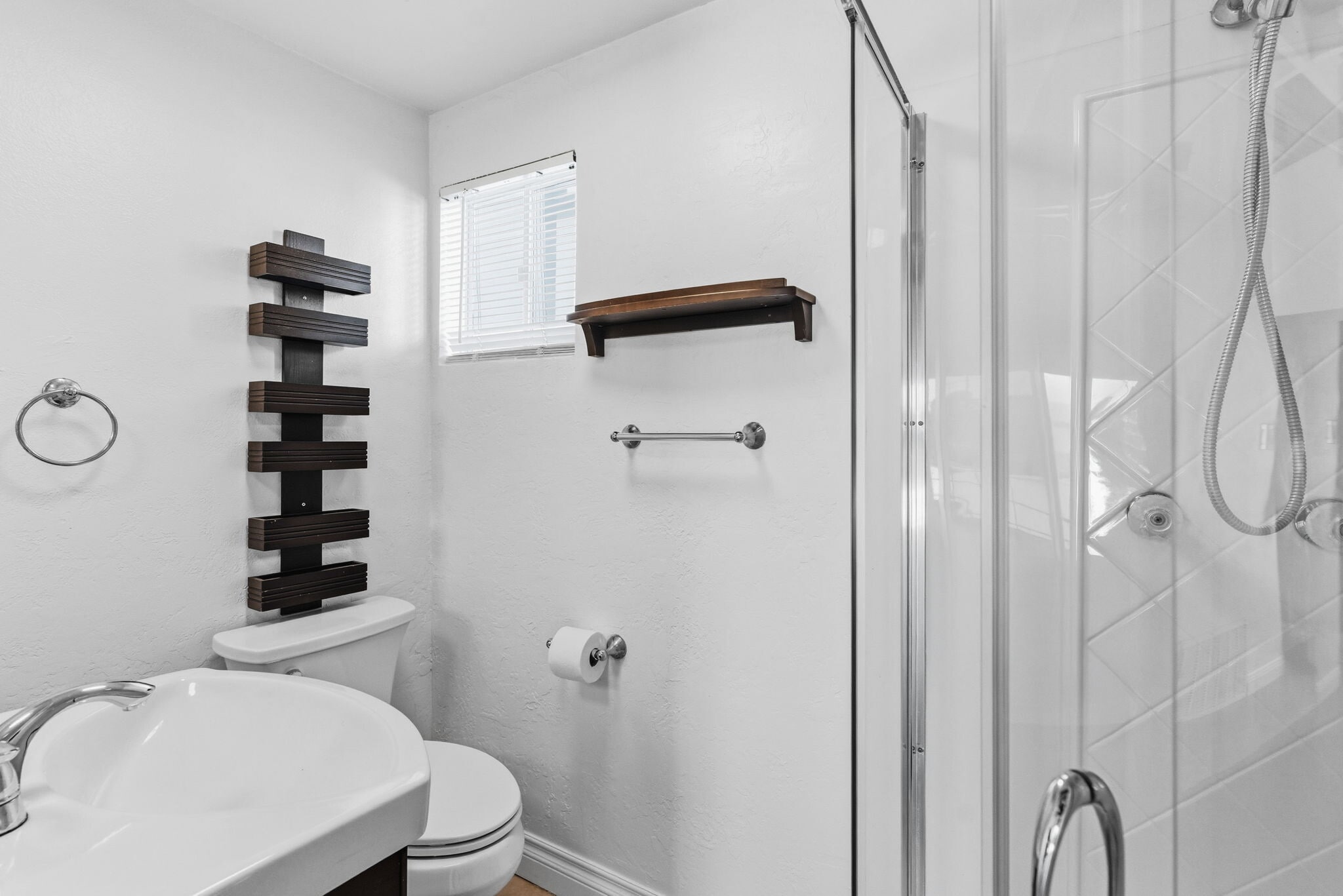 Building Photo - 8335 Sugarman Dr