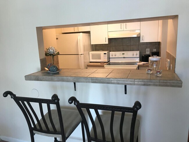 Building Photo - 1739 Village Blvd