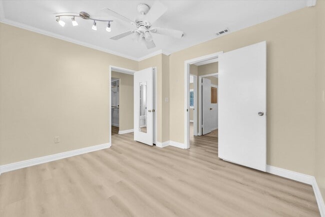 Building Photo - 175 Masters Ave