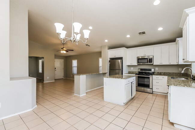 Building Photo - 22272 E Via del Rancho