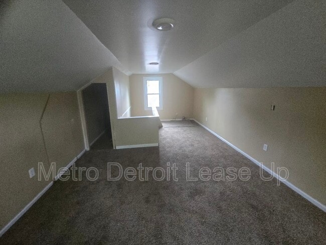Building Photo - 11035 Worden St