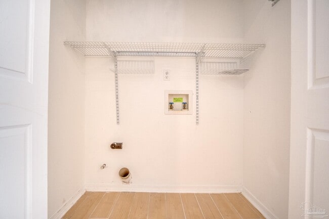 Building Photo - 1200 Jasper St