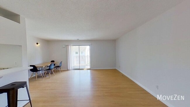 Building Photo - 9515 University Terrace Dr