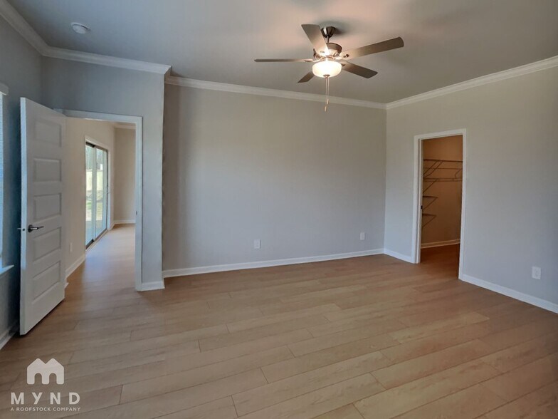 Building Photo - 15697 Ruthie Lynn Dr