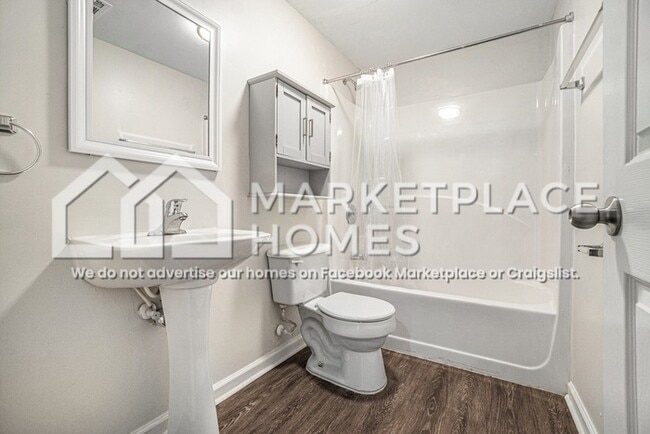 Building Photo - 141 Stable Ln