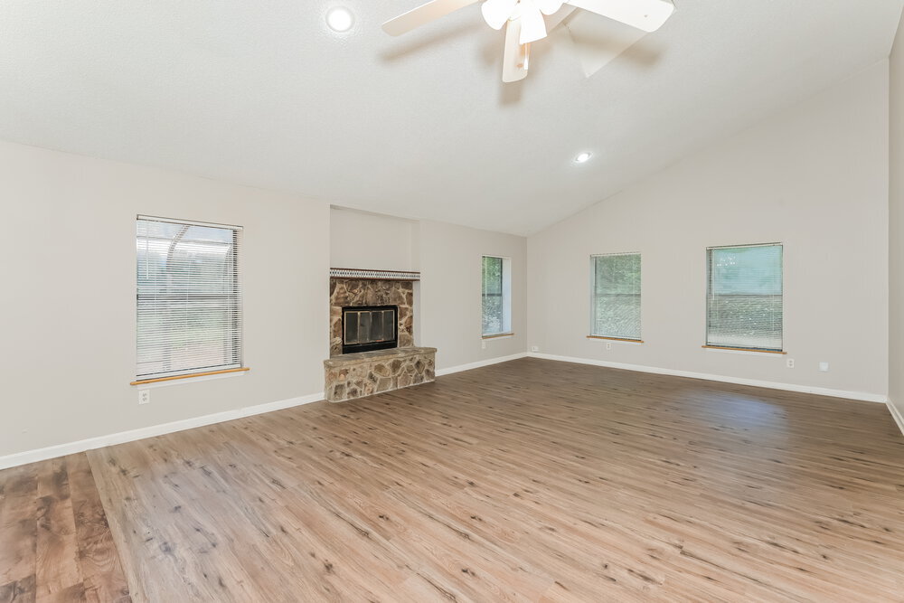 Building Photo - 1100 Creekwood Cove
