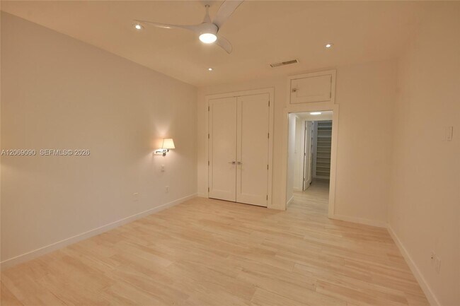 Building Photo - 55 Ocean Ln Dr