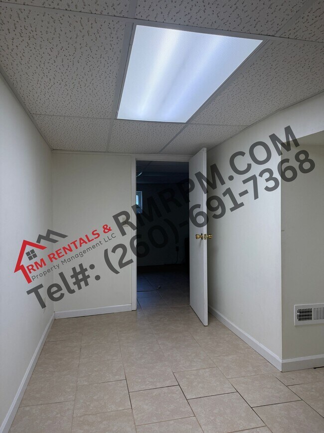 Building Photo - 10205 N Jones Lake Rd