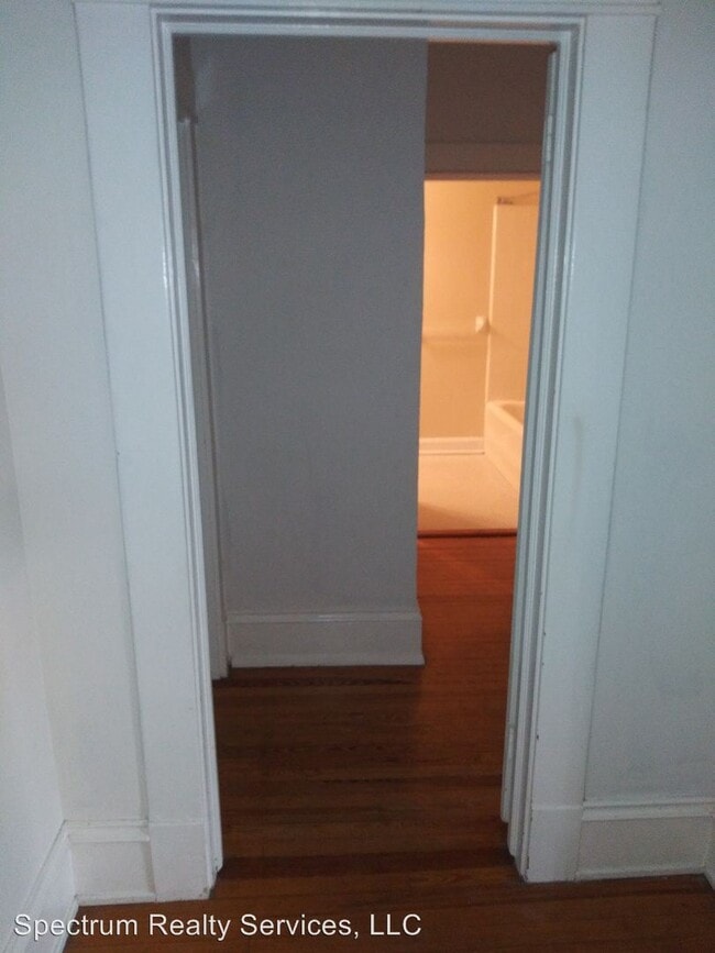 Building Photo - 3 br, 1 bath House - 1617 Riverside Avenue