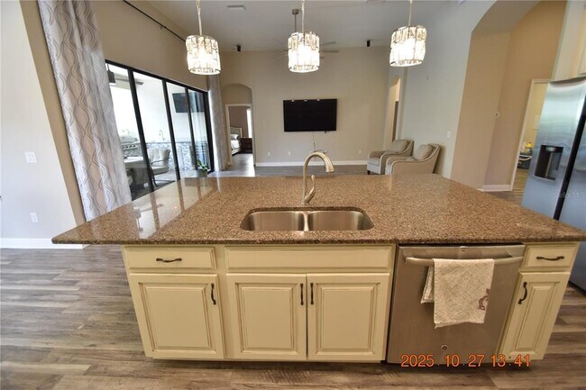 Building Photo - 13807 Moonstone Canyon Dr