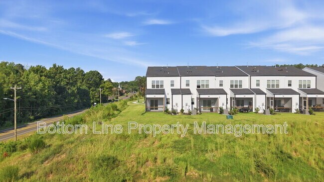 Building Photo - 2000 Titanium Rock Rd