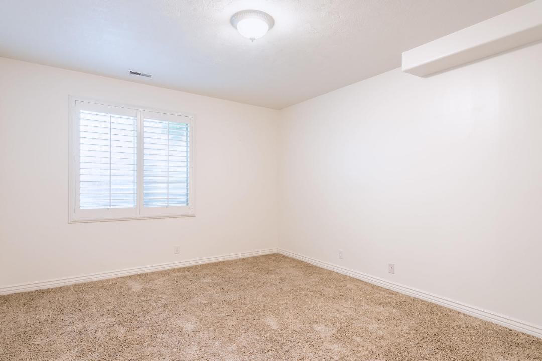 Building Photo - 1170 Eaglewood Loop